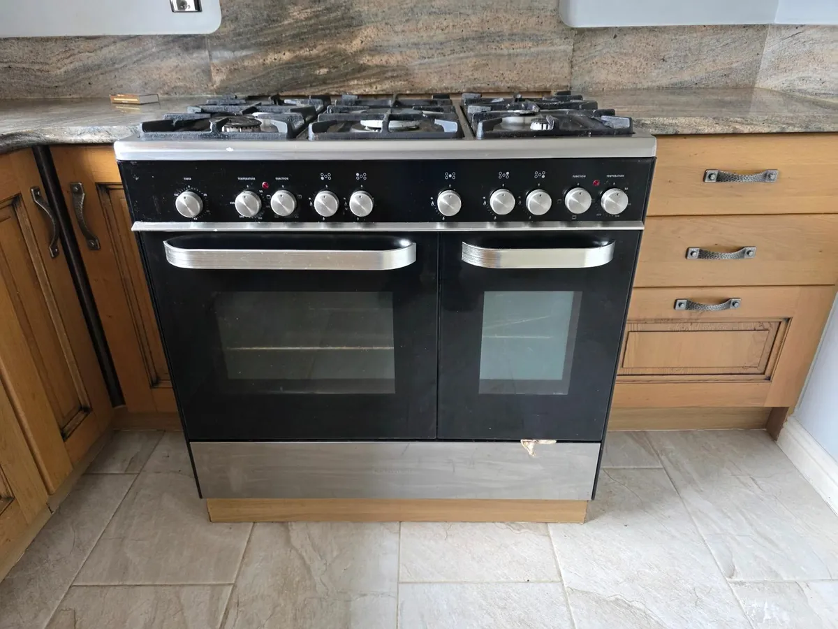 Gas Electric Cooker - Image 1
