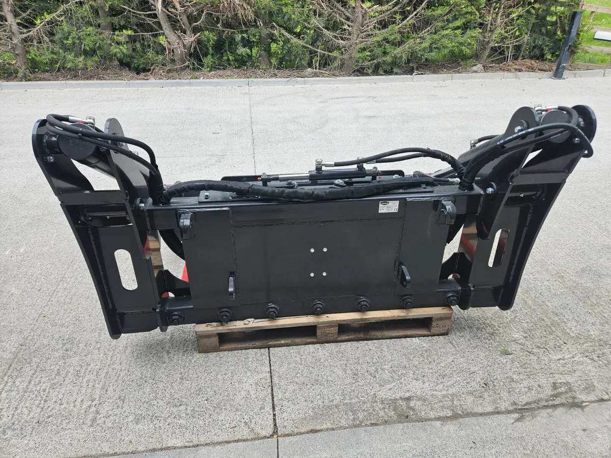 Rhino 1.7 metre bale splitter - Image 4