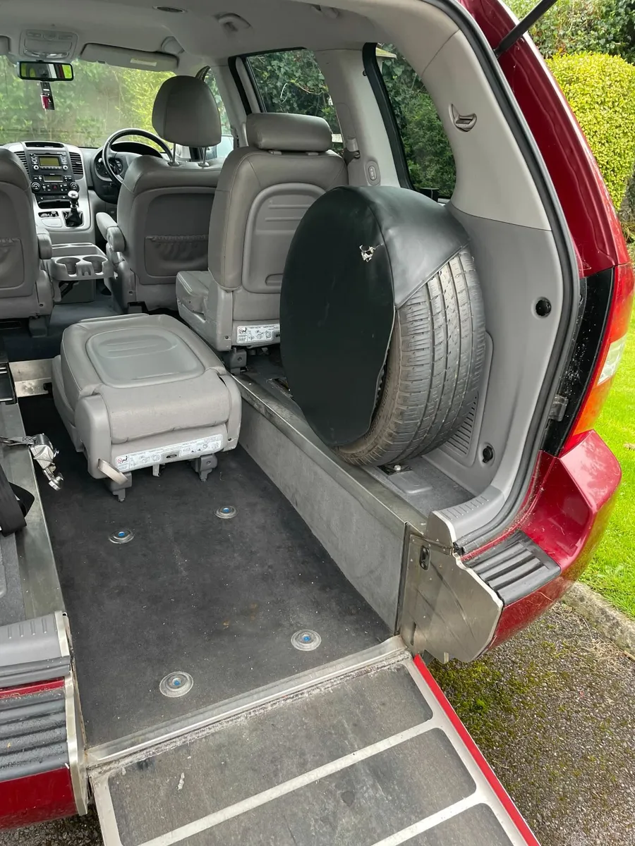 Wheelchair accessible Car - Image 2