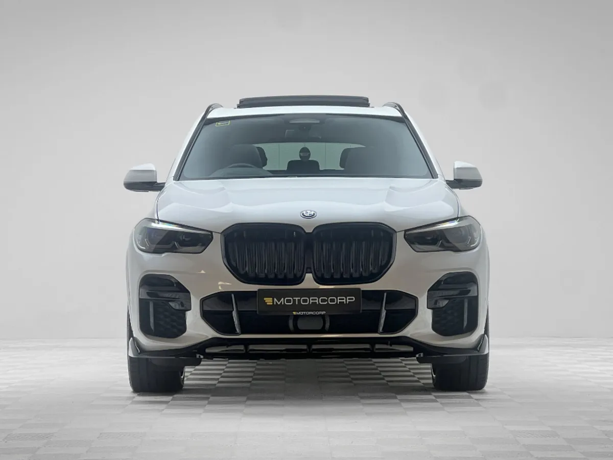 BMW X5 45E M SPORT XDRIVE *HUGE SPEC* - Image 2