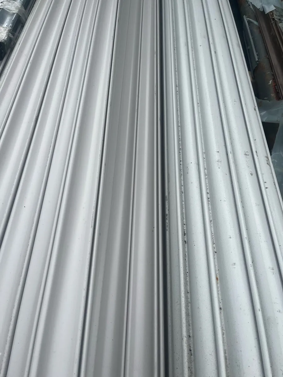 Roller door - Image 2