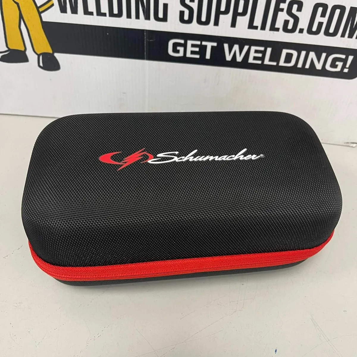 Schumacher® SL474 12V Lithium Booster Power Bank - Image 4