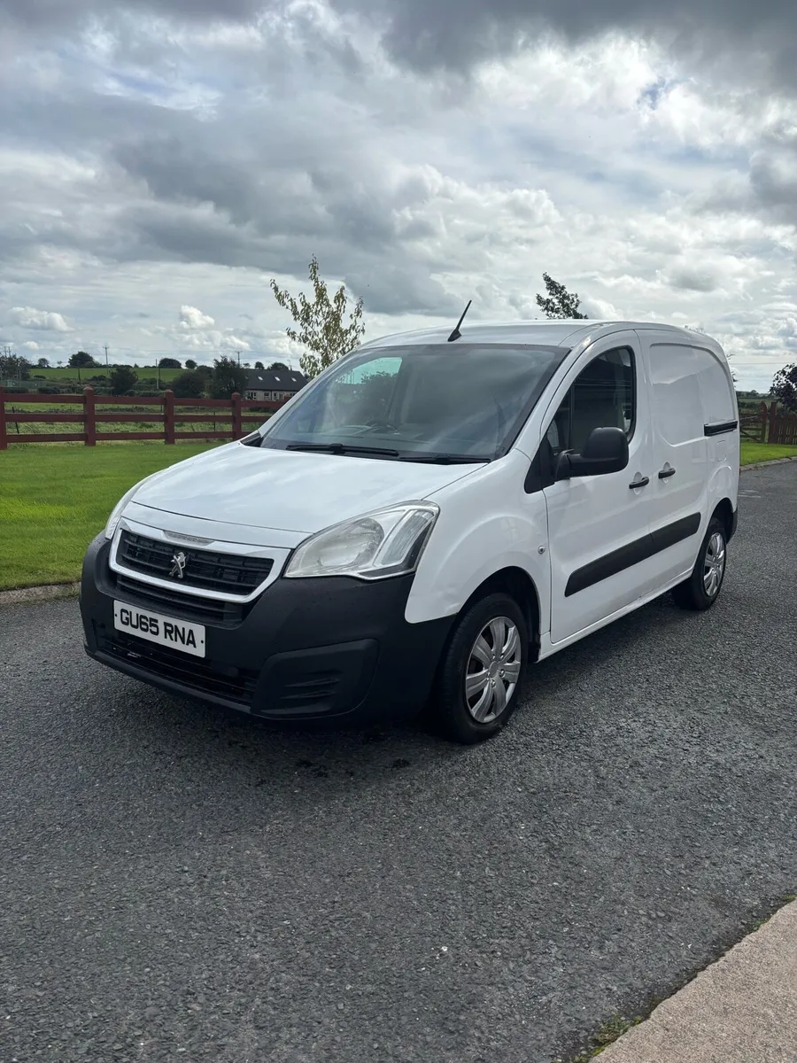 2015 Peugeot partner 200vrt (berlingo) - Image 1