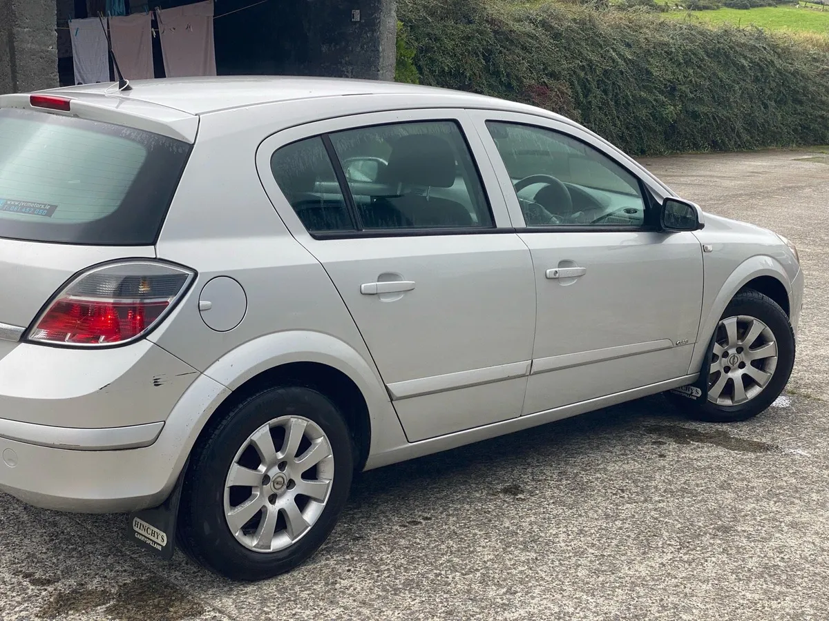 Opel Astra 1,4 club quick sale - Image 3