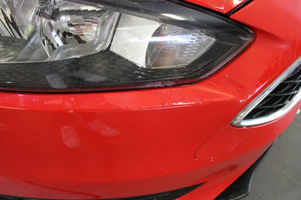 Ford Focus 1.5 Tdci 120PS Zetec - Image 4
