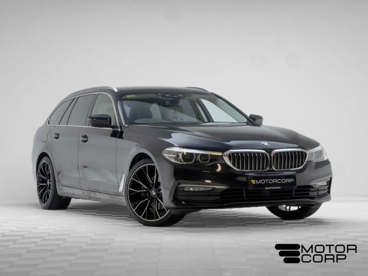 BMW 5-Series 520D TOURING - Image 1