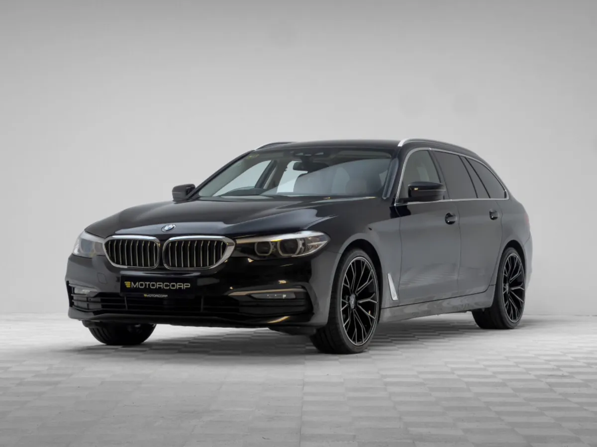 BMW 5-Series 520D TOURING - Image 3