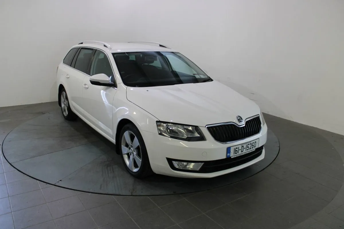 Skoda Octavia Combi Style 1.6tdi 110HP - Image 1