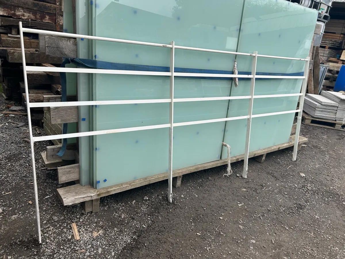 Estate Railing 3M lengths - Image 2