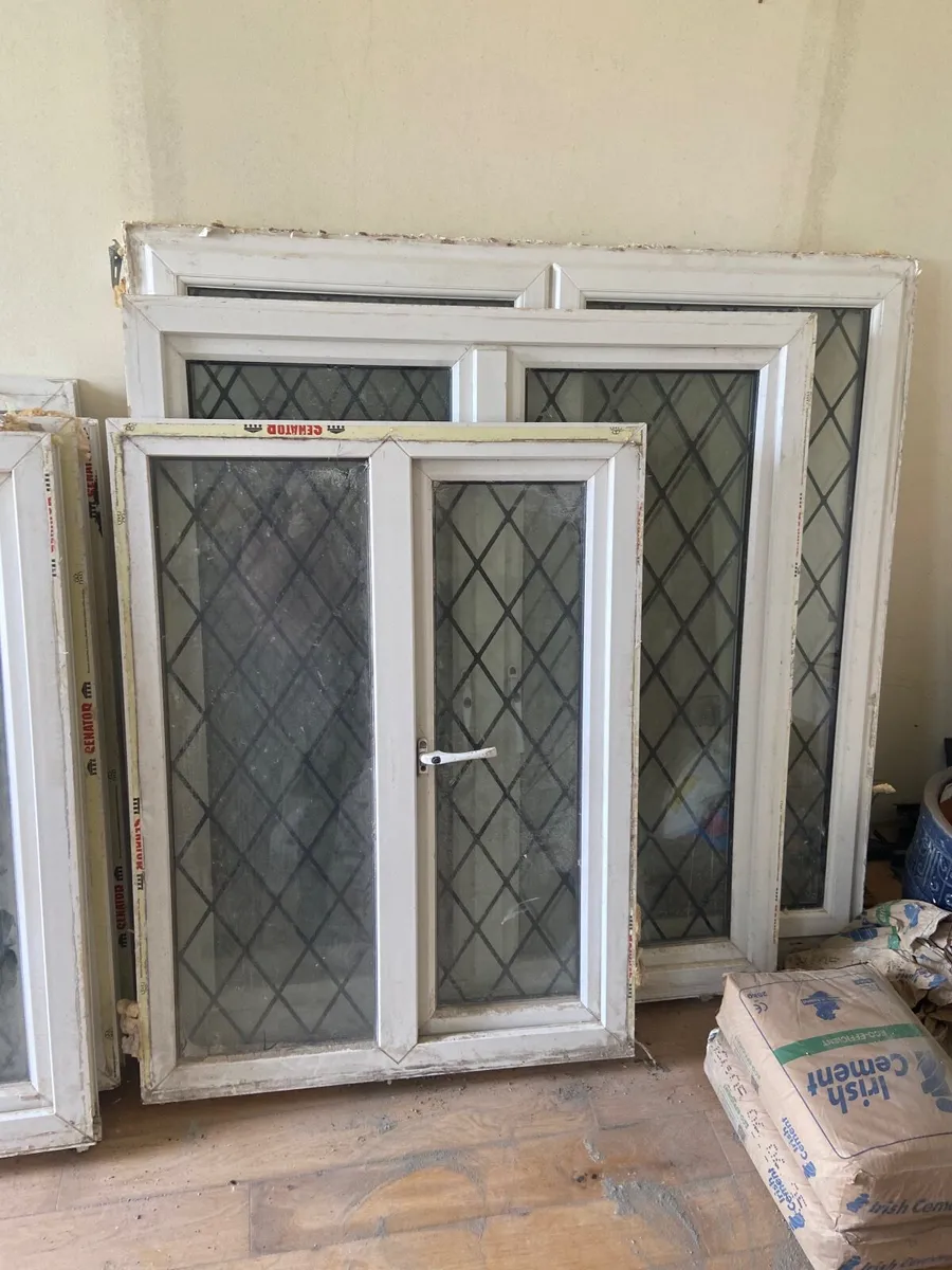8 Senator Windows - Image 1