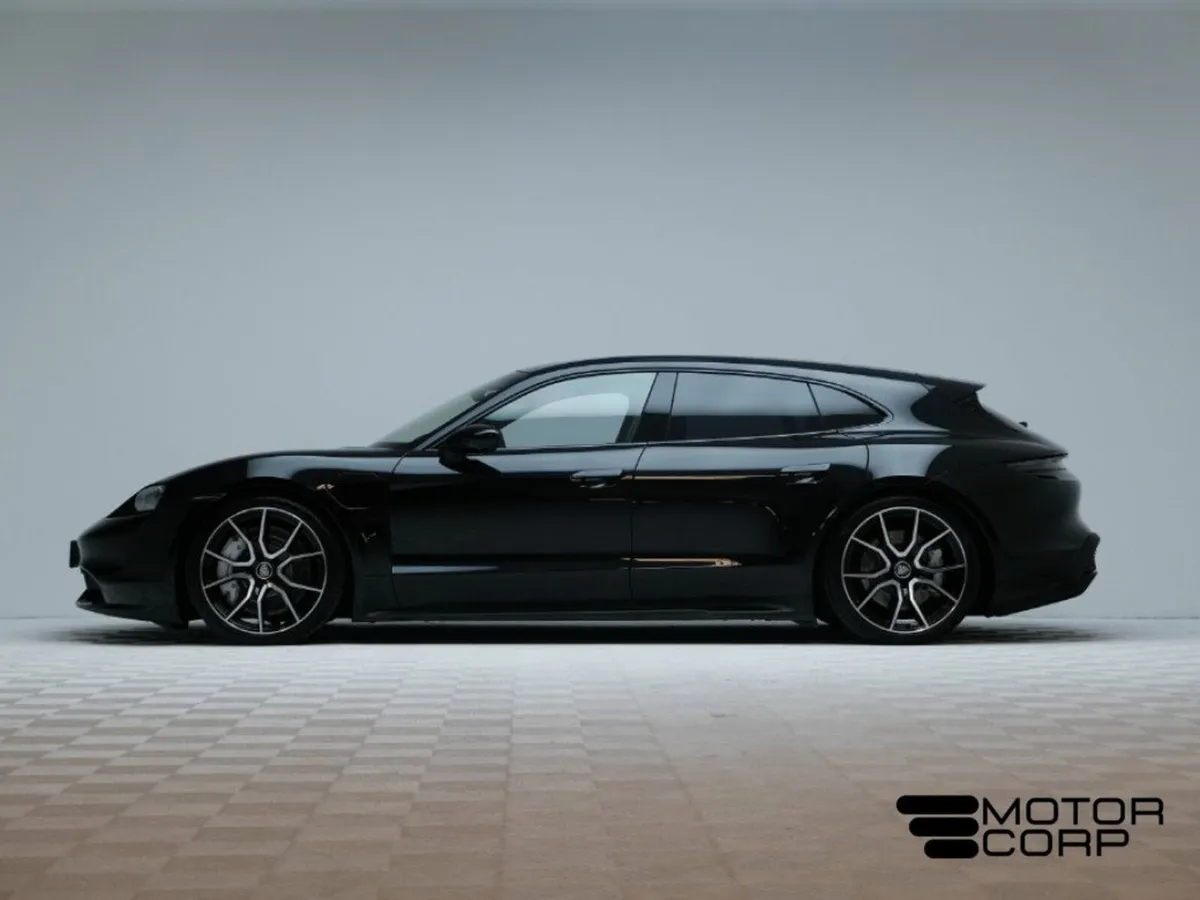 Porsche Taycan TURBO SPORT TURISMO 671HP - Image 4