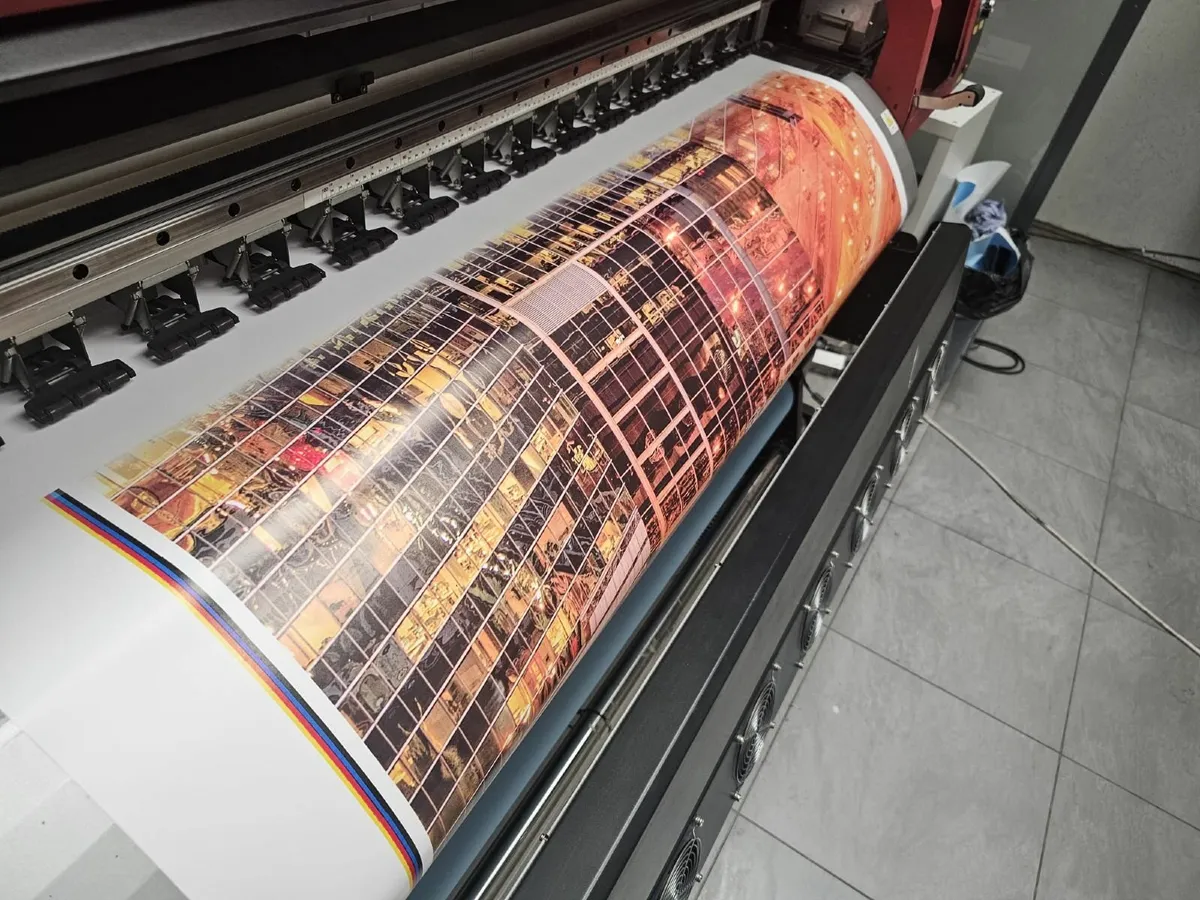 2 WORKING SOLVENT PRINTERS FOR SALE – READY TO GO - Image 4