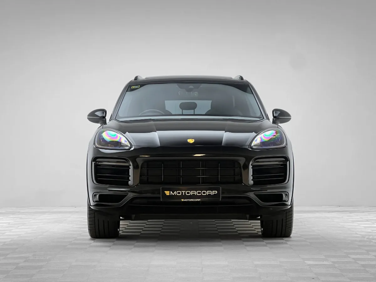 Porsche Cayenne PLATINUM EDITION 3.0 V6 - Image 2