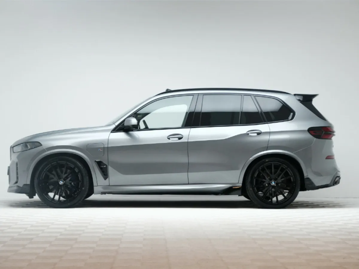 BMW X5 50E M SPORT XDRIVE *PAN ROOF* - Image 4