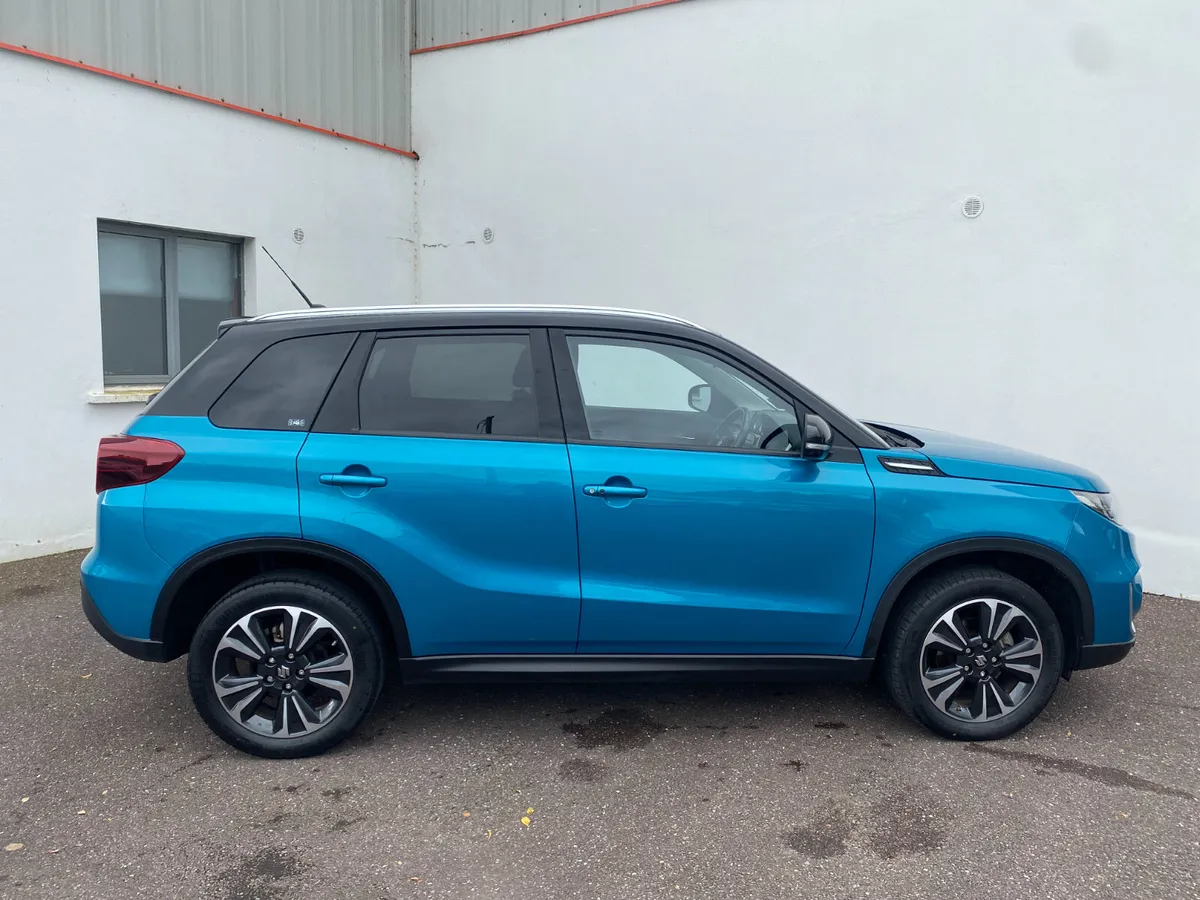 Suzuki Vitara 2022 SZ5 AUTOMATIC. - Image 2