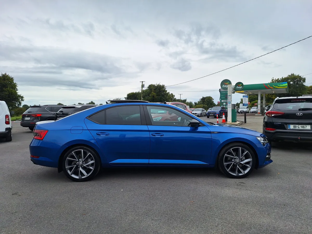 *DEPOSIT TAKEN*Superb Sportline *Top Spec/Sunroof - Image 2