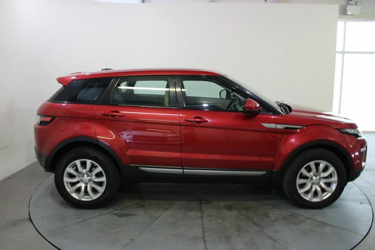 Land Rover Range Rover Evoque 2.0 TD4 SE Auto - Image 3