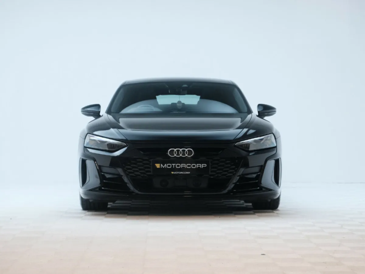 Audi e-tron GT GT QUATTRO - Image 2