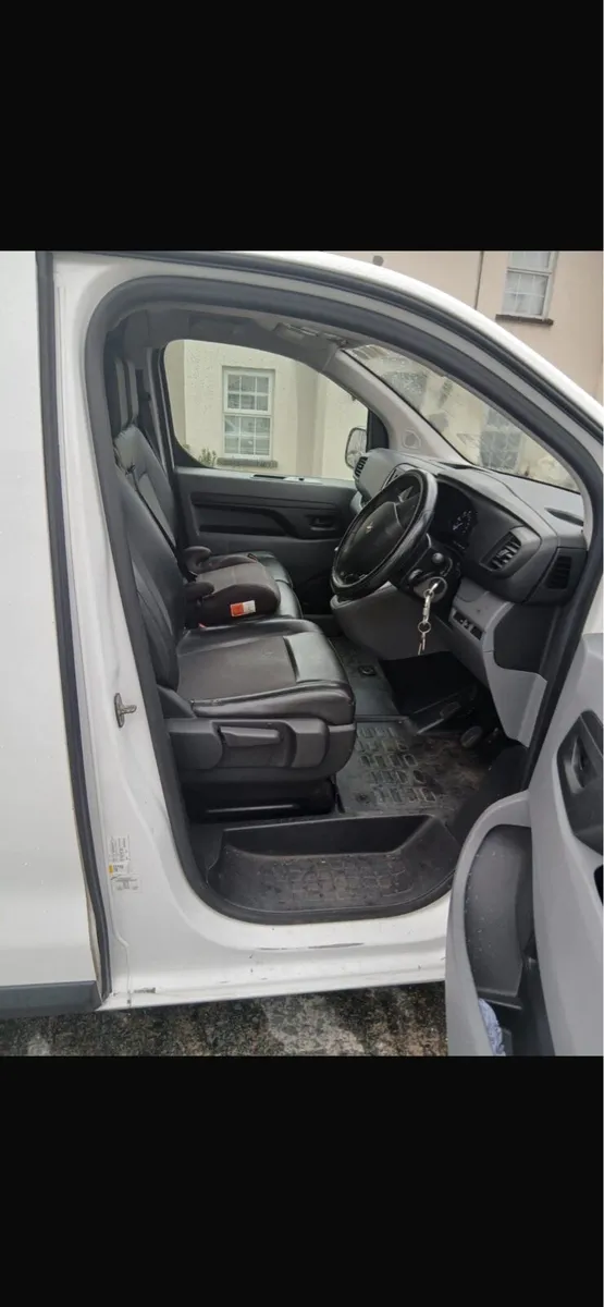 Van Peugeot expert - Image 3