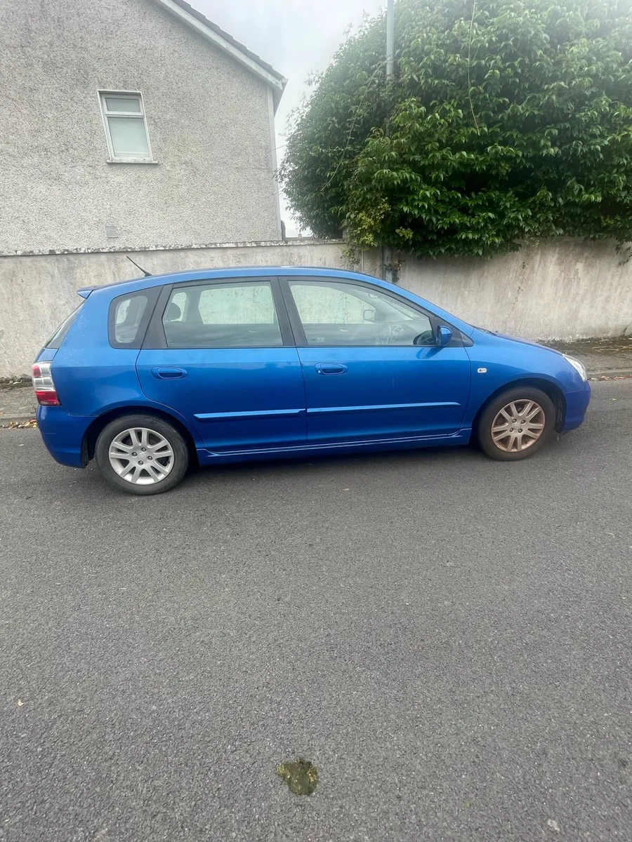Honda civic - Image 4