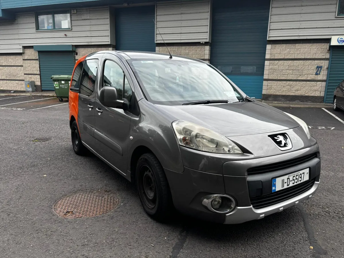 Peugeot Partner Tepee 2011 / 1.6 Diesel / Manual - Image 3