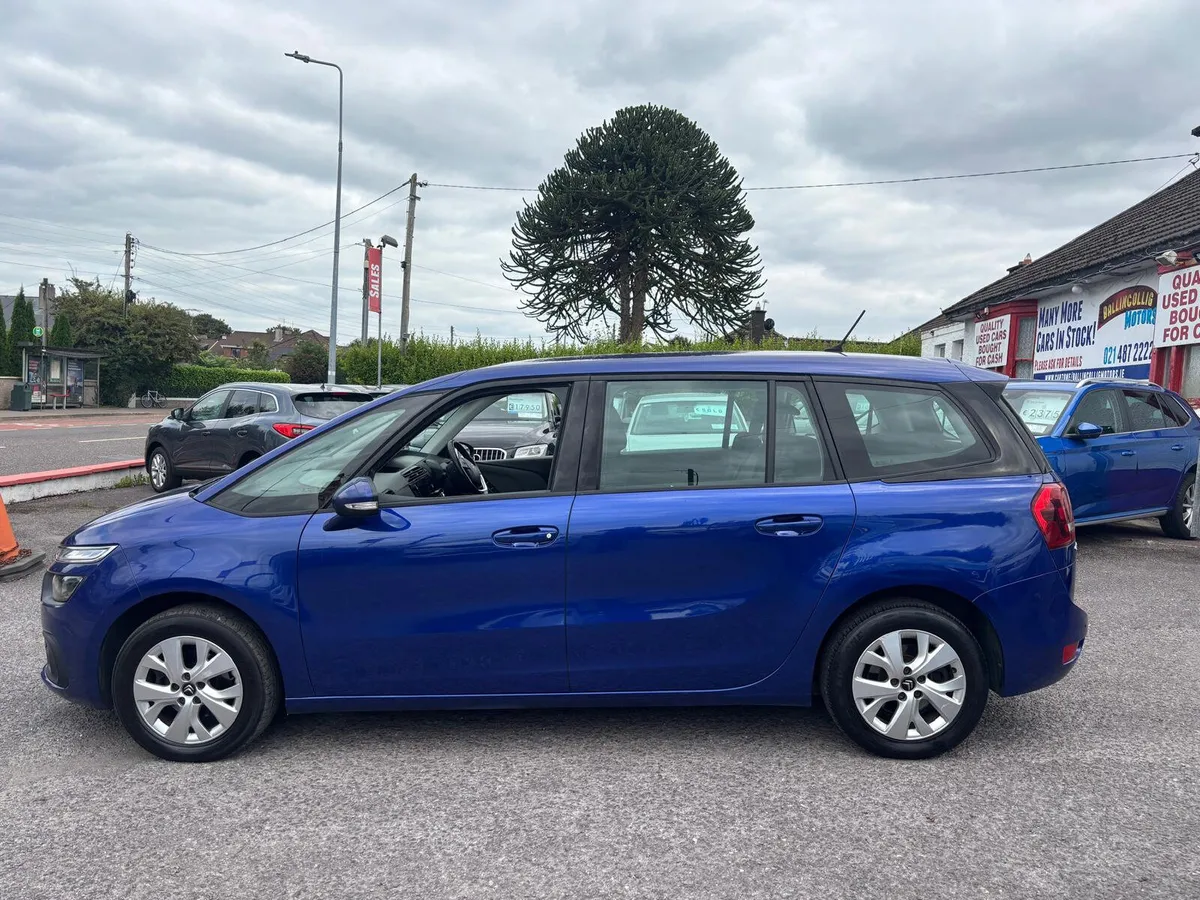 Citroen Grand C4 Picasso 2018  hdi  7  seater - Image 3