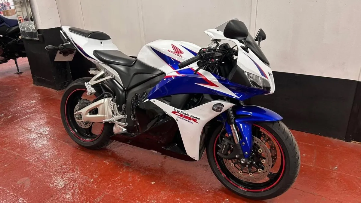 Honda CBR600RR 2012 - Image 2