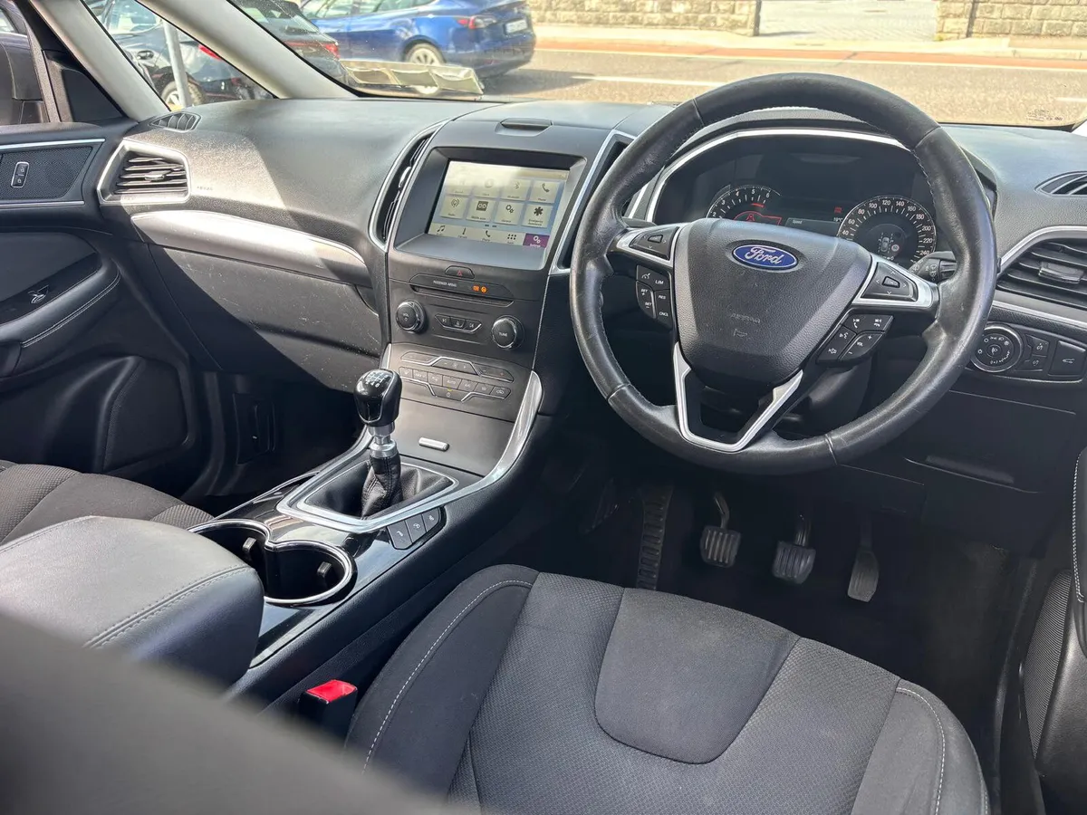 Ford S-Max 2017  2.0  TDCI  150BHP - Image 2