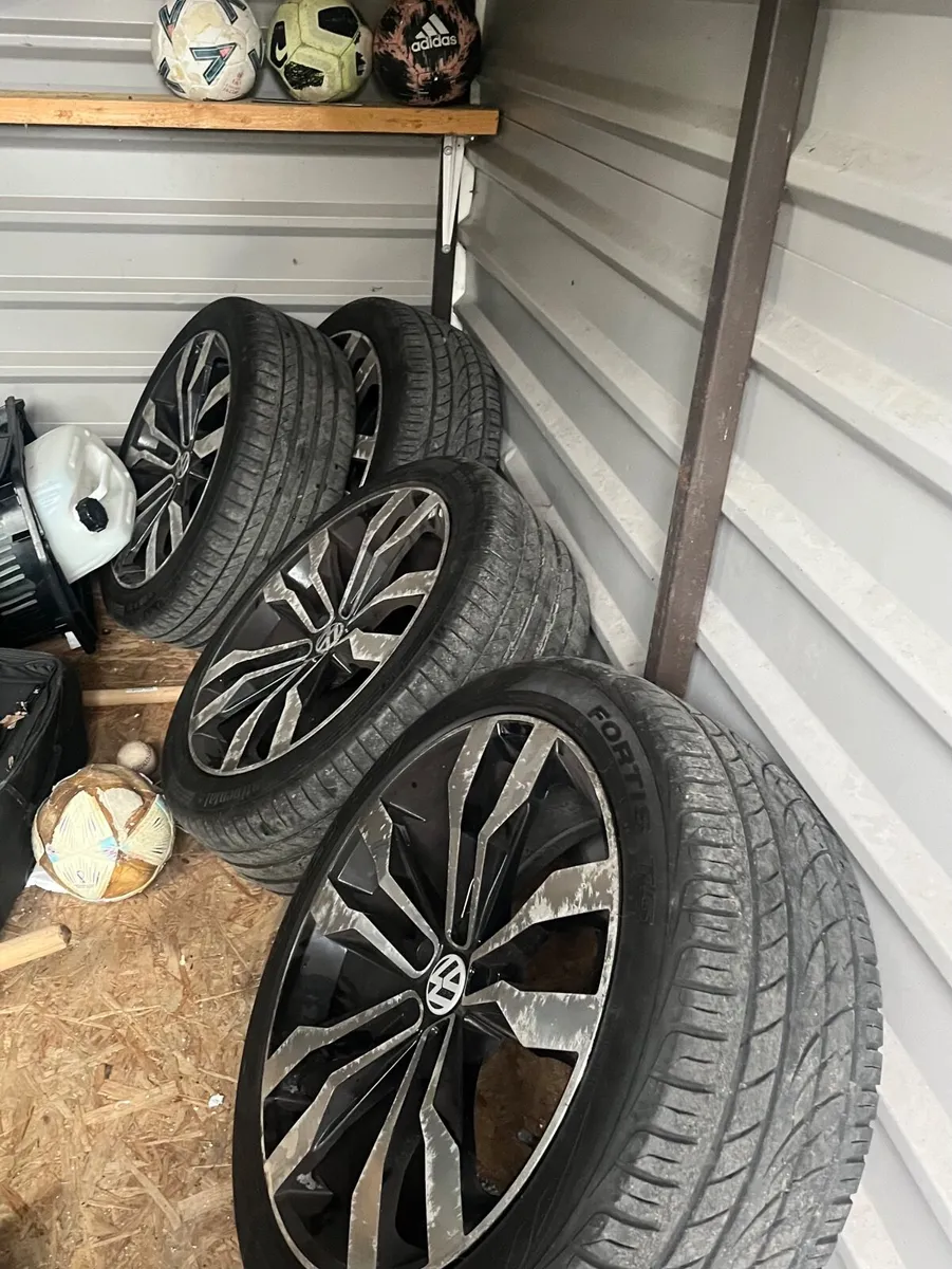 Alloy wheels and tyres - Image 2