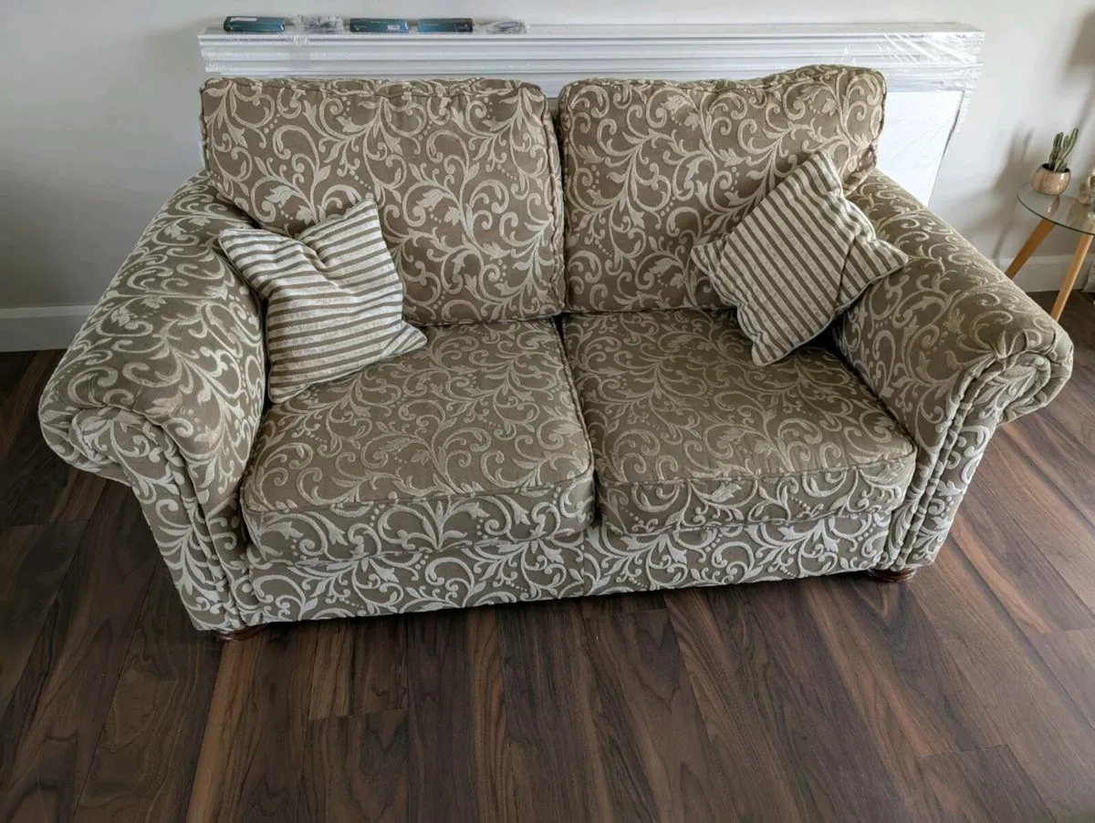 Sofa - Image 4