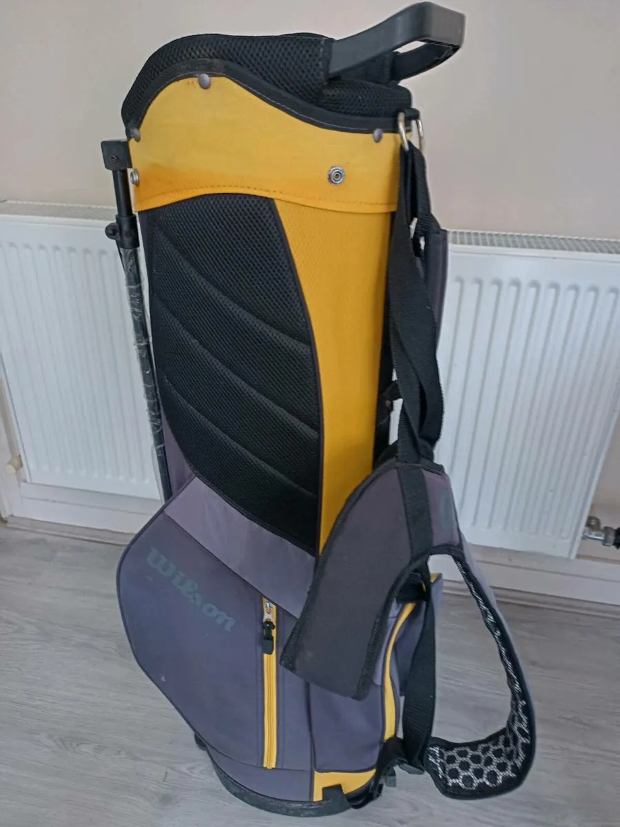 Wilson golf bag with stand. - Image 3