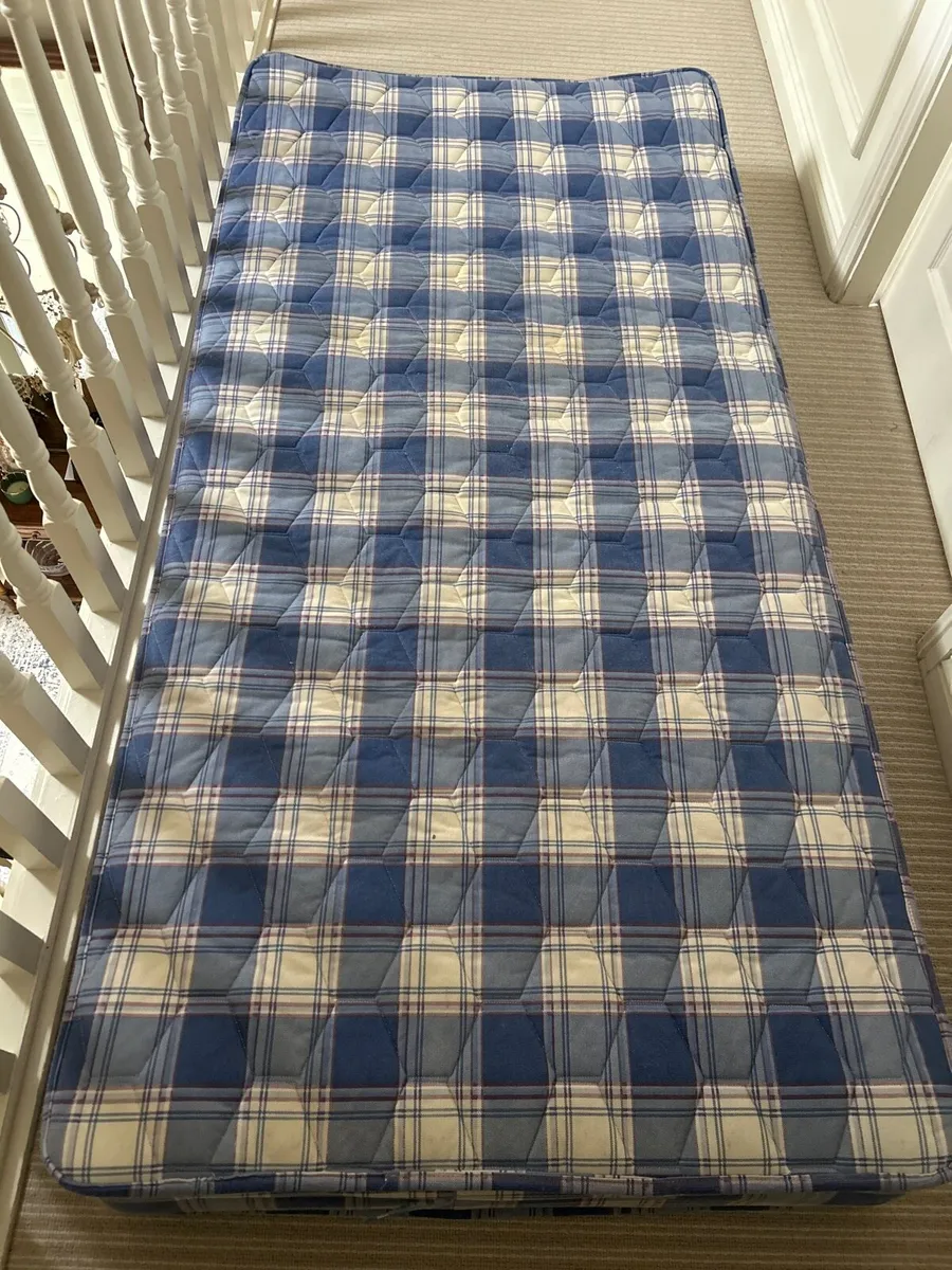Single mattress - Image 1