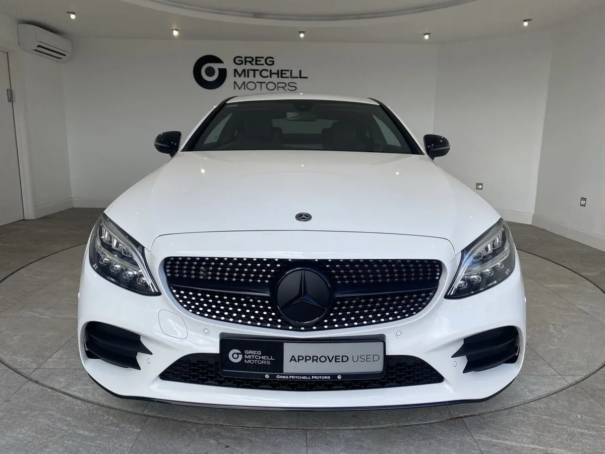Mercedes-Benz 300 2020 - Image 2