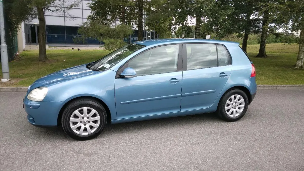 VW Golf Auto. New NCT & Taxed. Very Low Mileage - Image 1