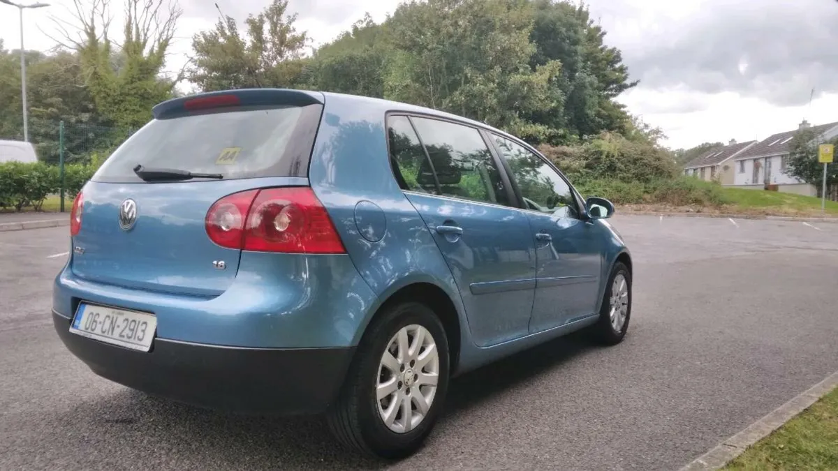 VW Golf Auto. New NCT & Taxed. Very Low Mileage - Image 2