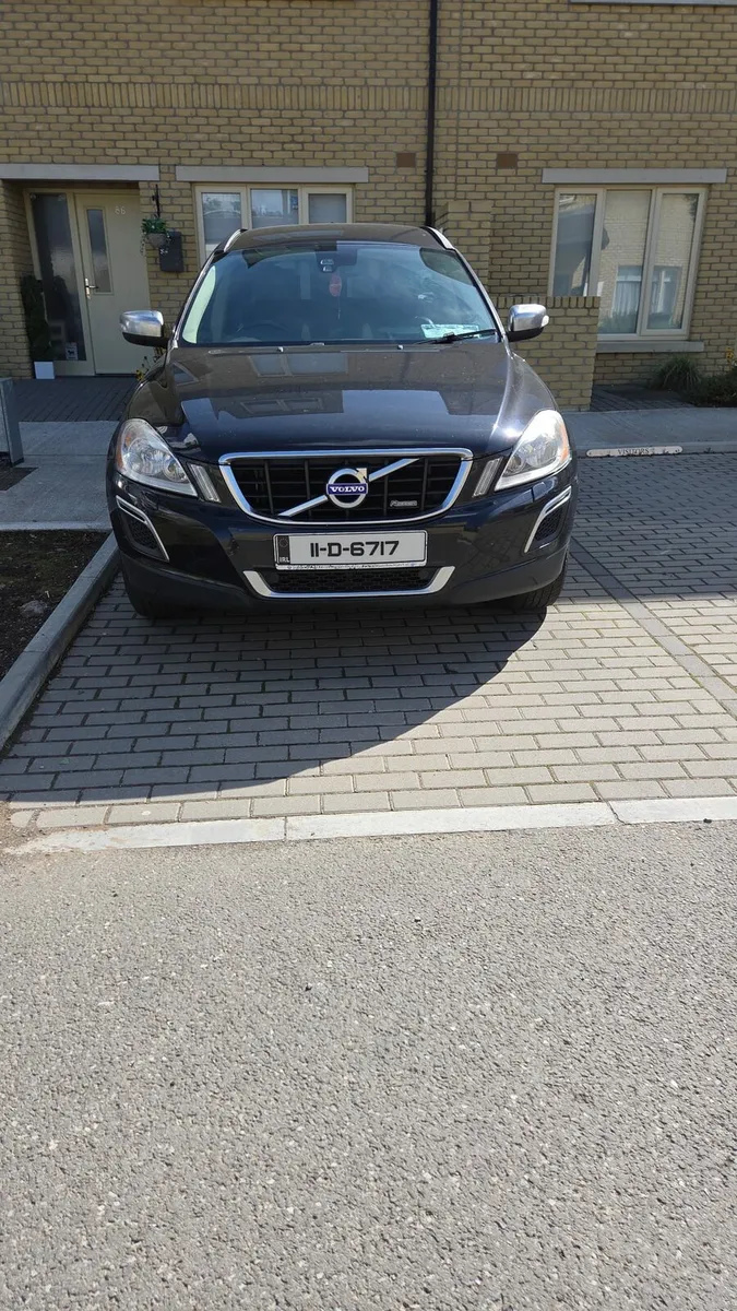 Volvo xc60 automatic - Image 4