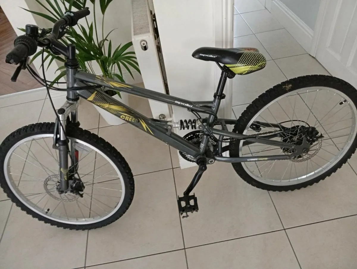 Apollo creed child's mountain bike - Image 1