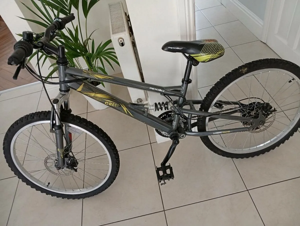 Apollo creed child's mountain bike - Image 2
