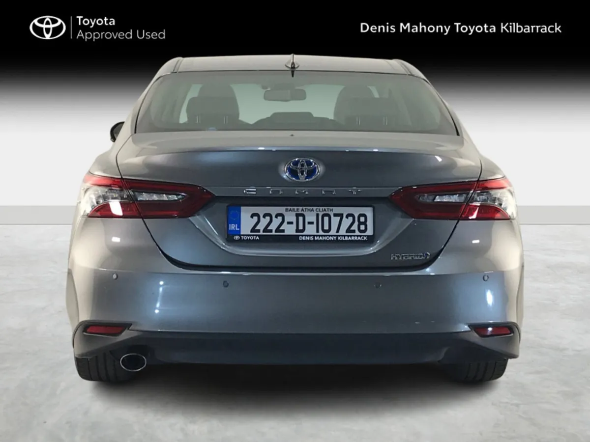 Toyota Camry Platinum Edition - Image 4