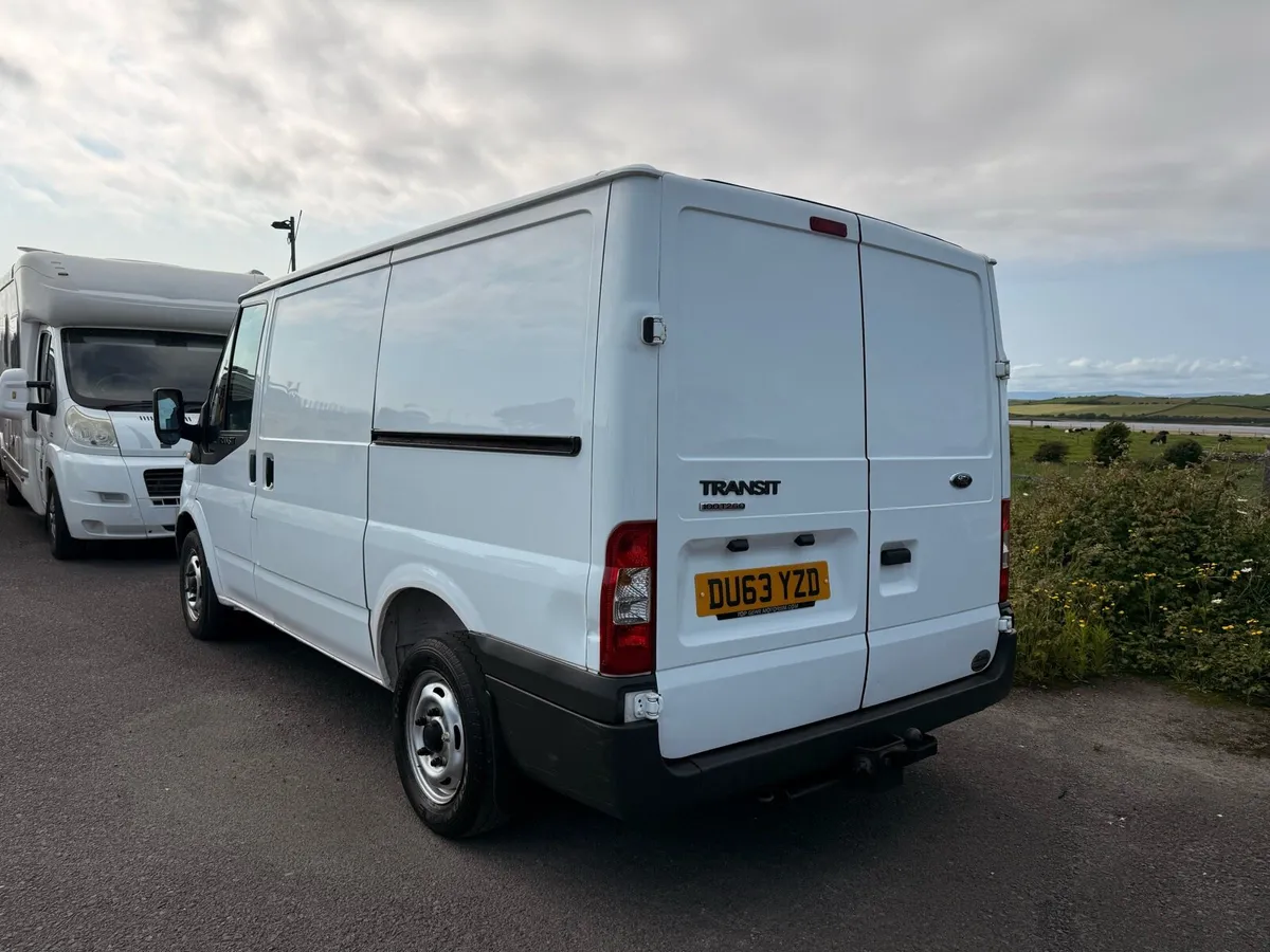 2 ford transit 2013 and 2007 - Image 2