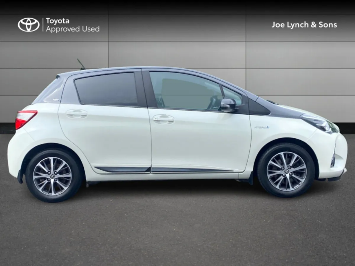 Toyota Yaris YARIS HYBRID Y20 - Image 3