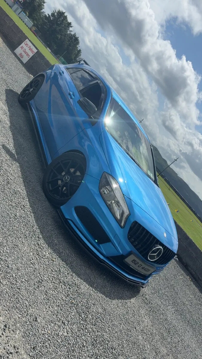 Mercedes-Benz A-Class 2015 - Image 4
