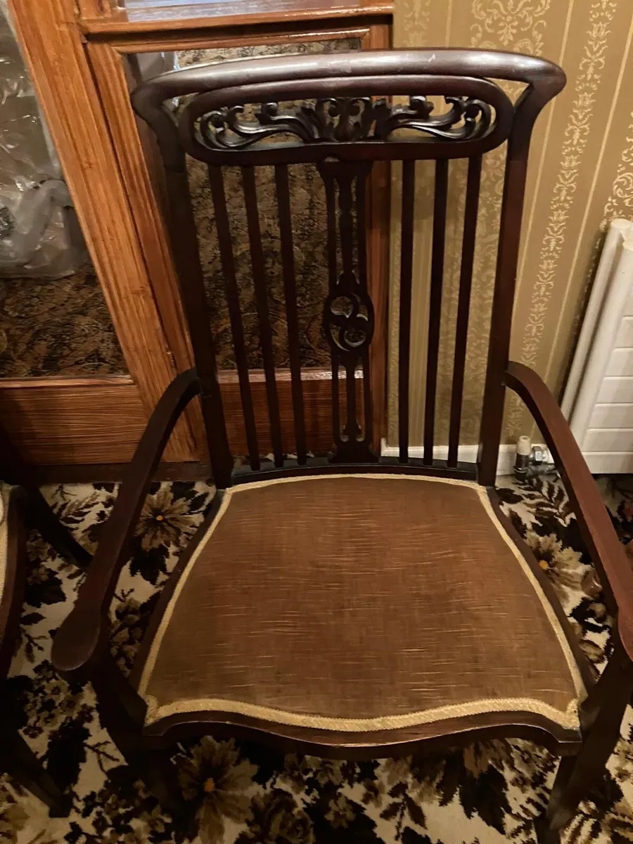 Odd pieces of antique furniture - Image 4