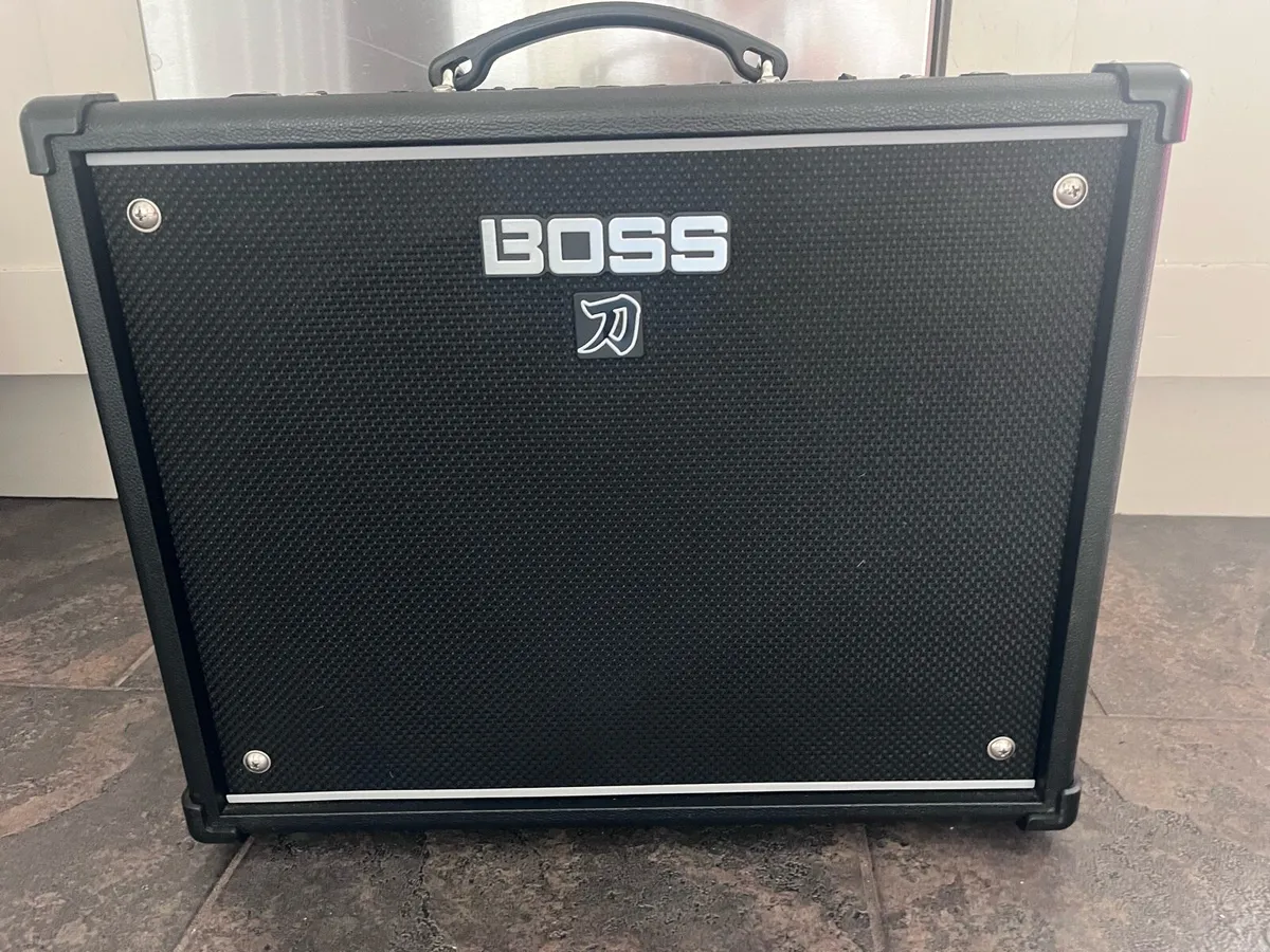 Guitar Amp - Image 1