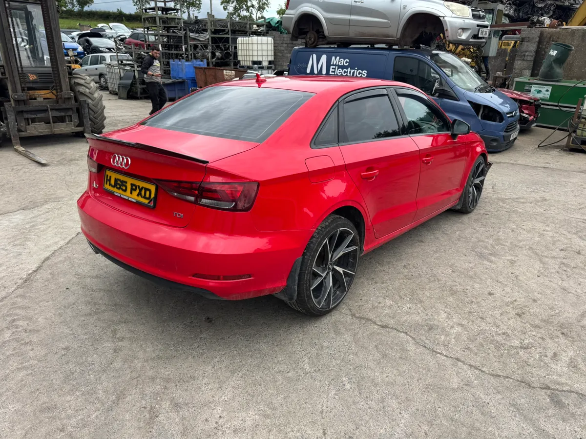 Breaking 2015 Audi a3 sport saloon 2.0 tdi - Image 3