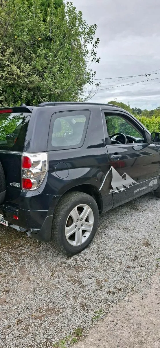 Car - Image 2