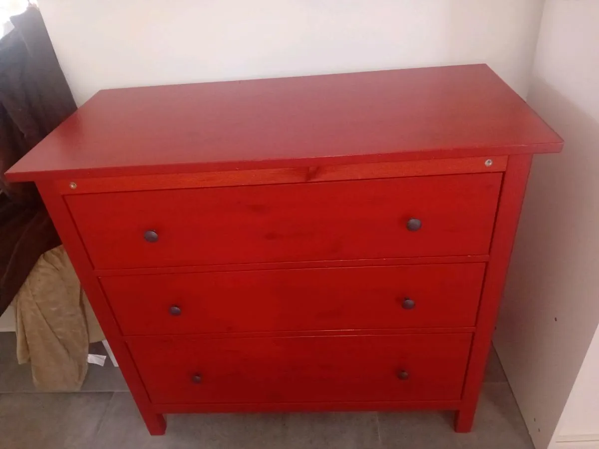 Chest of drawers - Image 1
