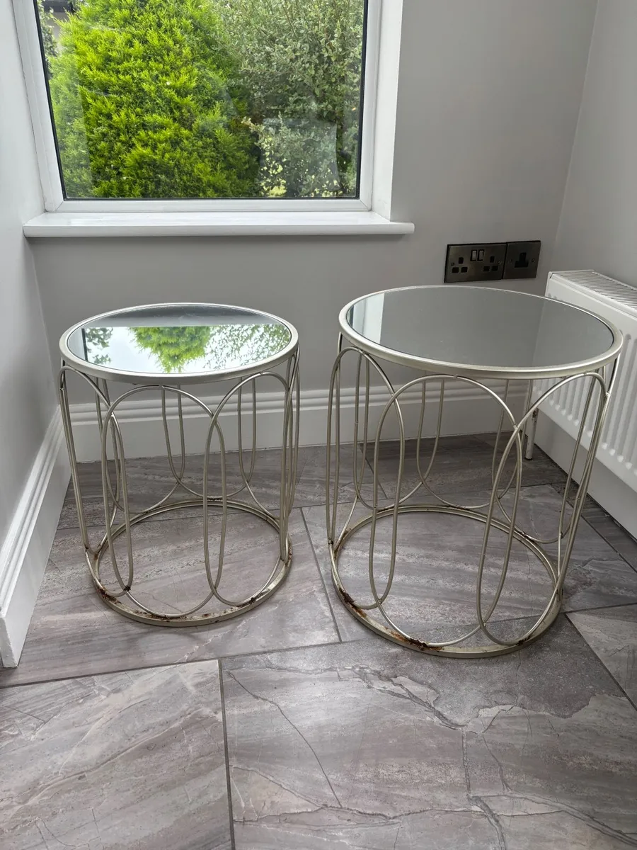 Set of glass tables