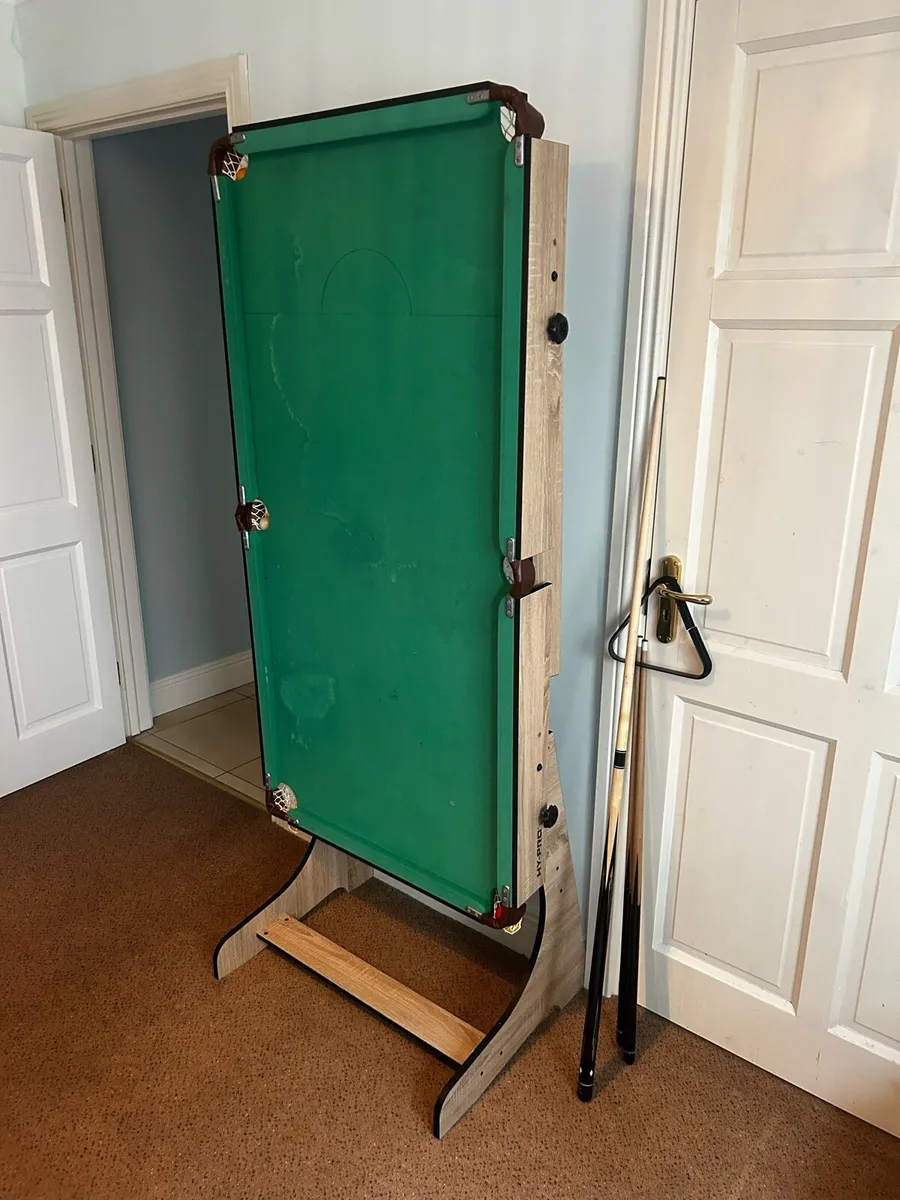 Pool table - Image 2
