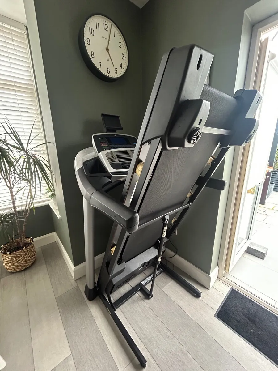 Treadmill - Image 1